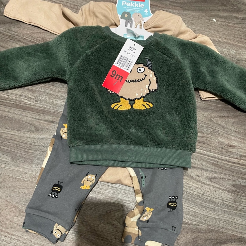 Green Monster Sweatshirt and Printed Pants Set